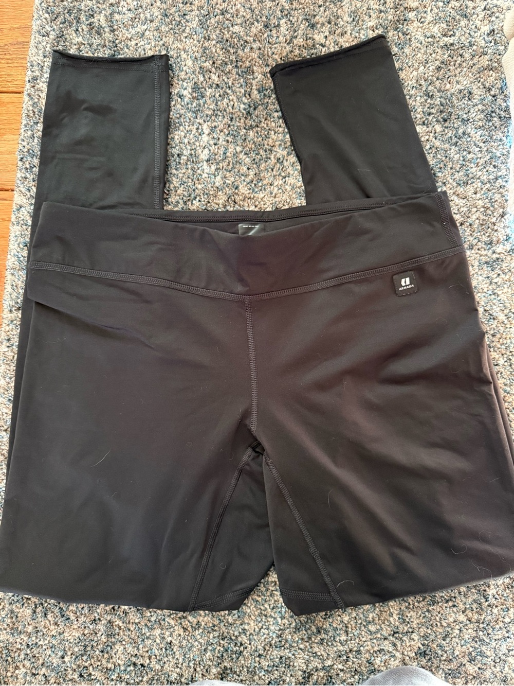 Armada leggings size medium